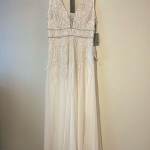 Elegant White Sleeveless Gown